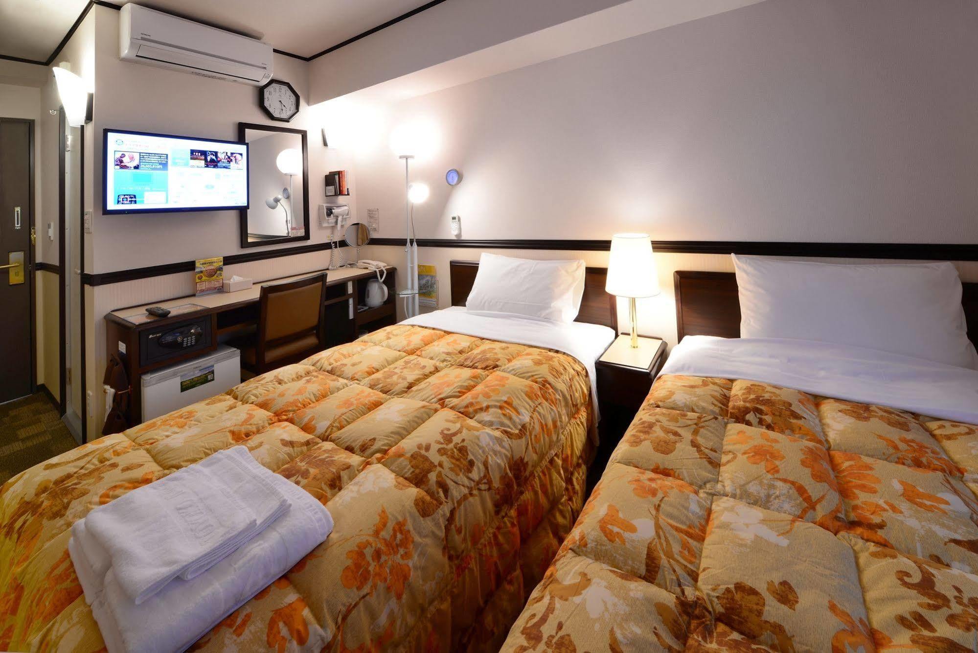 Toyoko Inn Kagoshima Temmonkan No 1 Extérieur photo