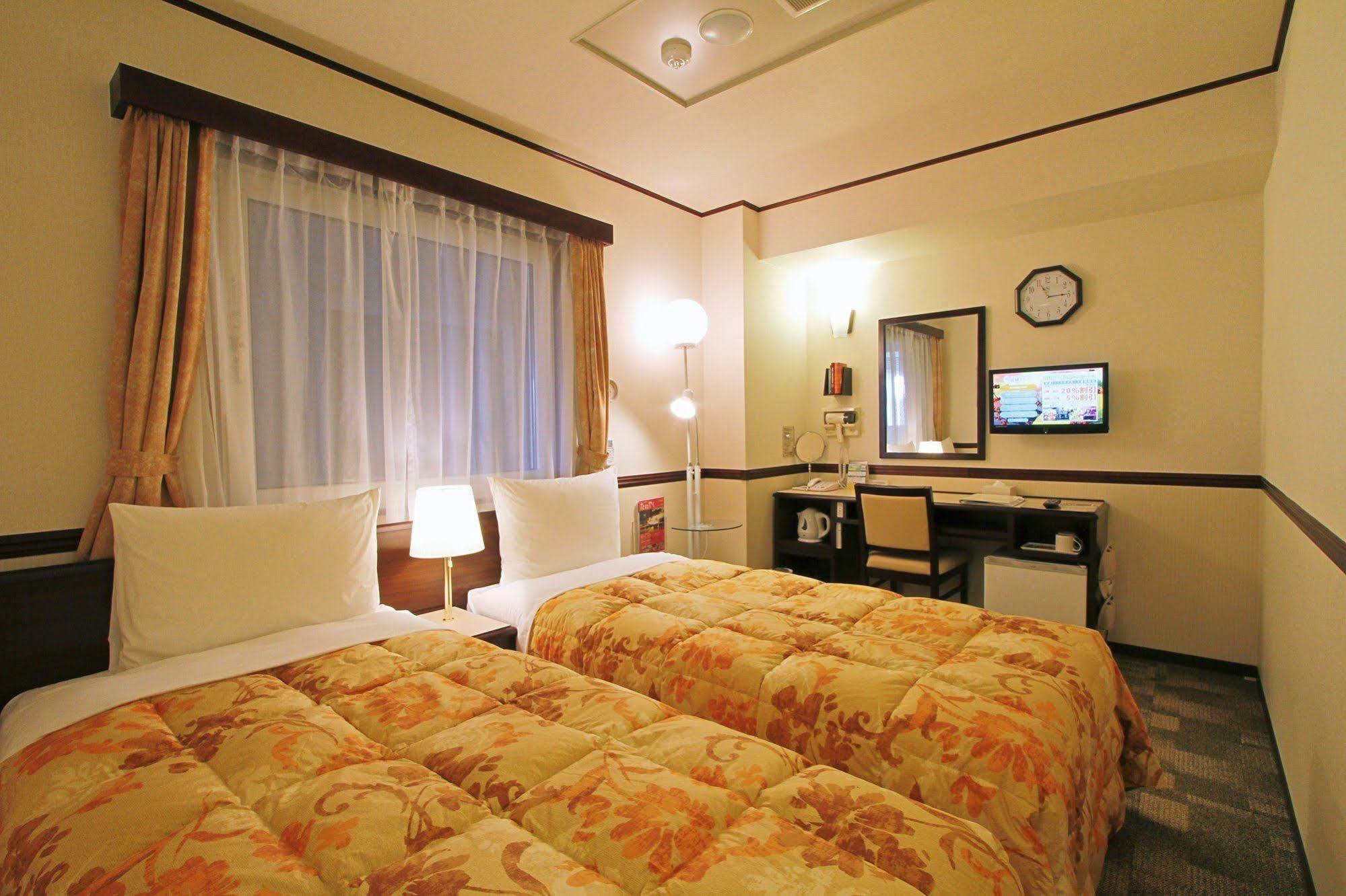 Toyoko Inn Kagoshima Temmonkan No 1 Extérieur photo